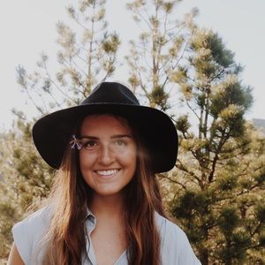 Meet your Posher, Maddie